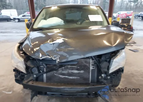 2012 Volkswagen Routan Se z USA, uszkodzony, nr VIN 2C4RVABG5CR354597